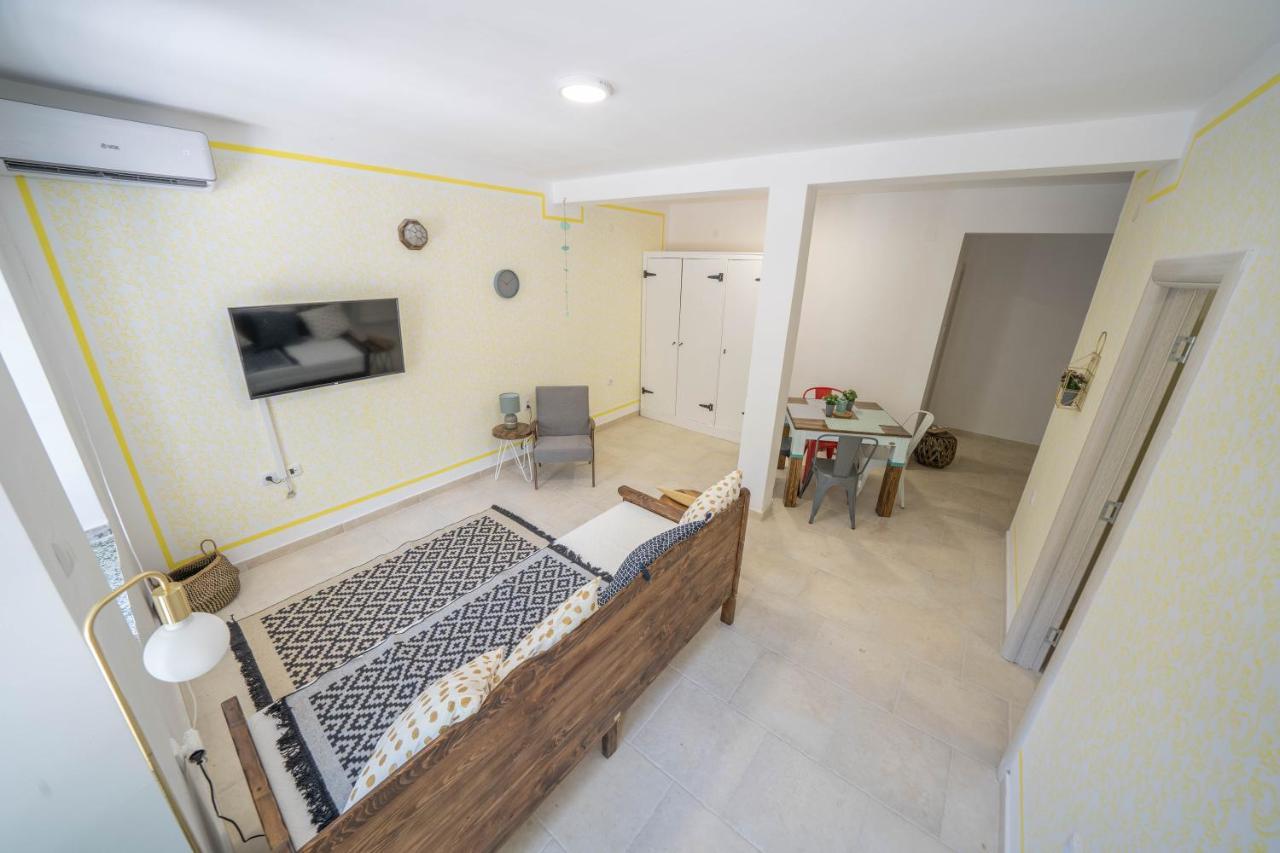 Apartments Oliva リサン エクステリア 写真