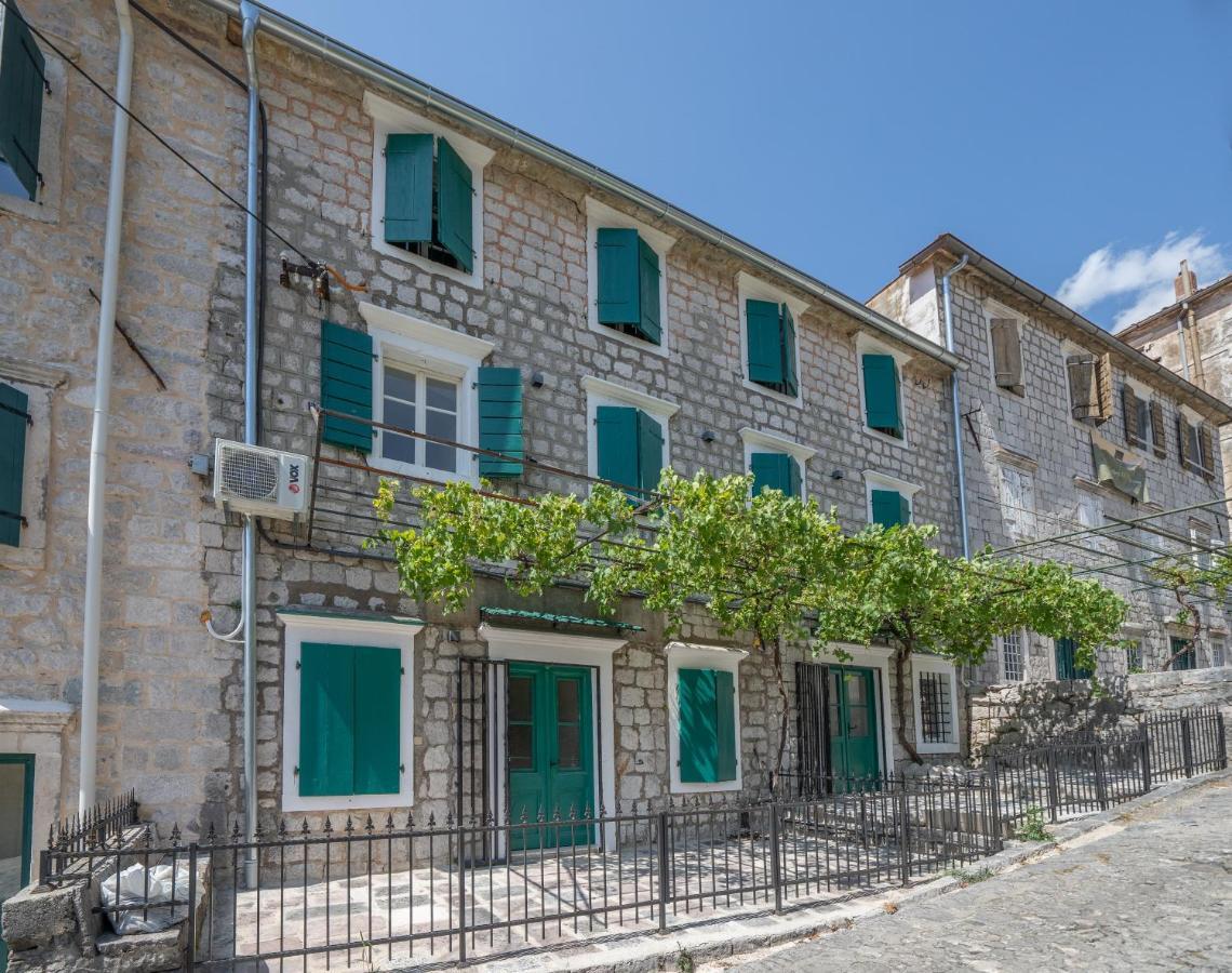 Apartments Oliva リサン エクステリア 写真