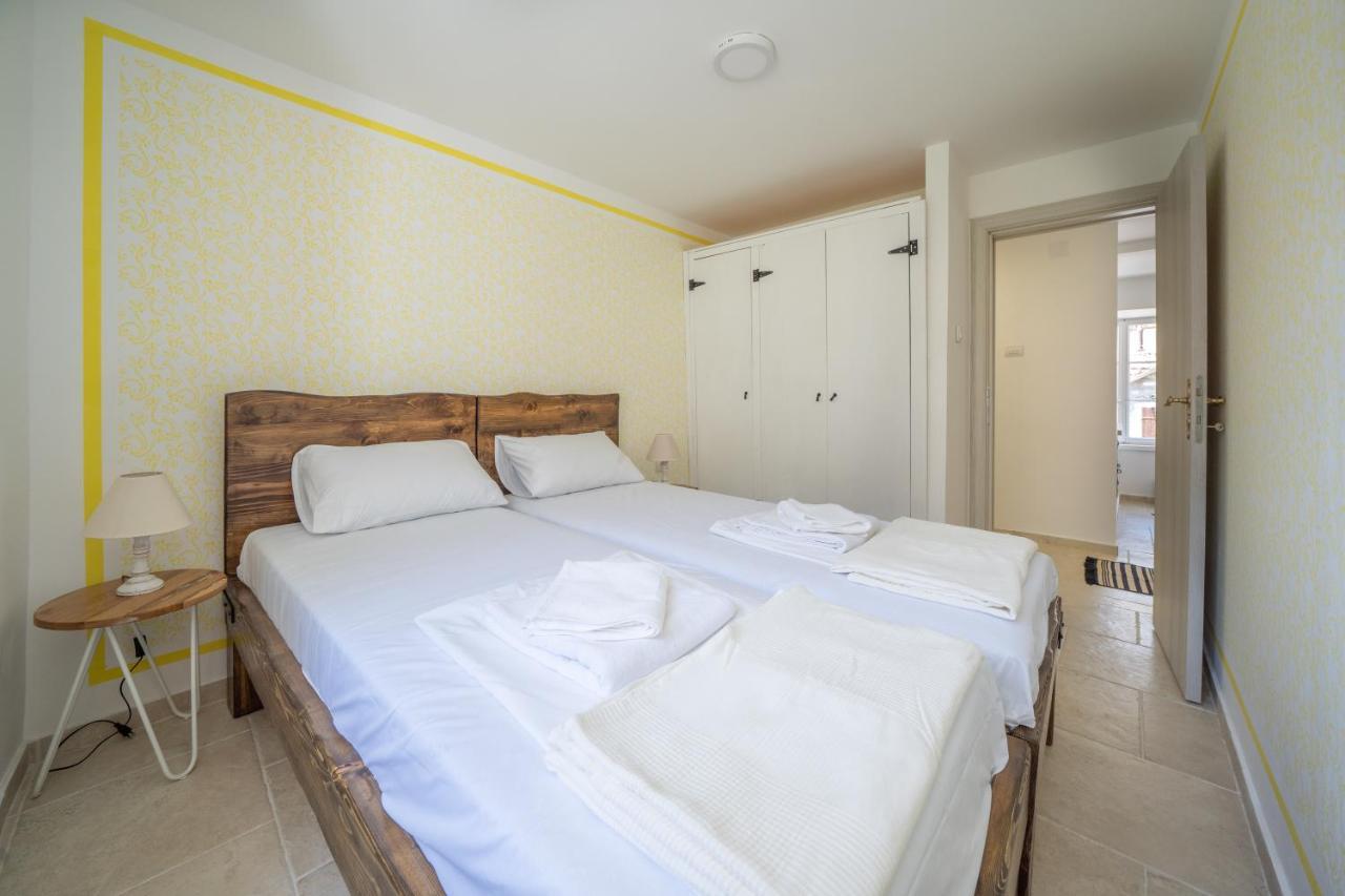 Apartments Oliva リサン エクステリア 写真