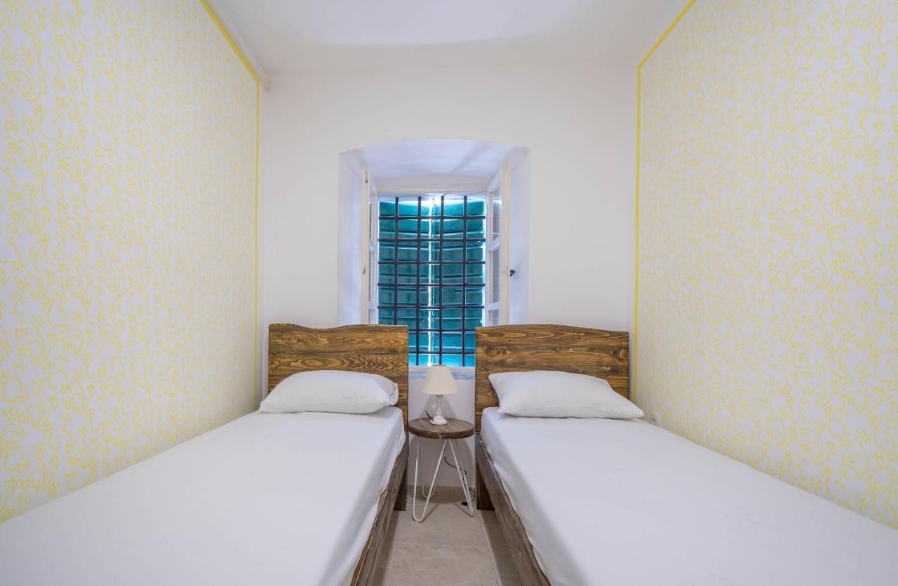 Apartments Oliva リサン エクステリア 写真