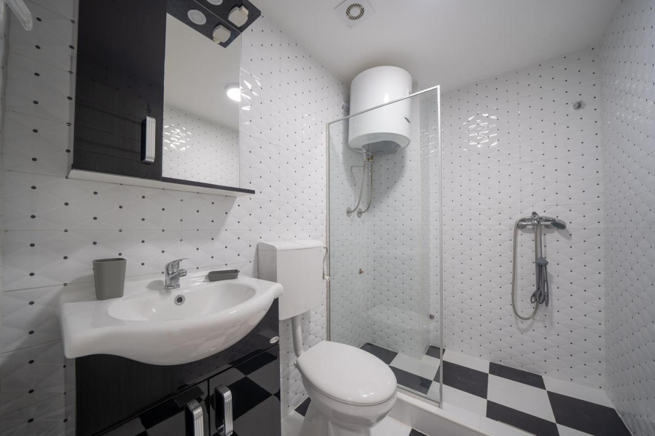Apartments Oliva リサン エクステリア 写真